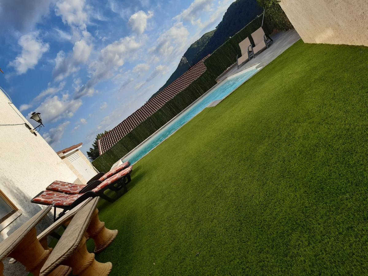 La Hojarasca Guest House Cuevas Del Valle Exterior photo